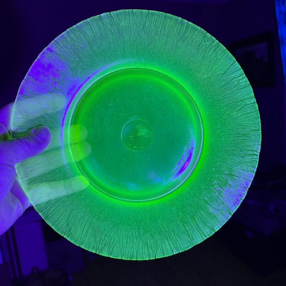 set of 6 Vintage Northwood Stretch Glass Dessert Plates in Iridescent Green